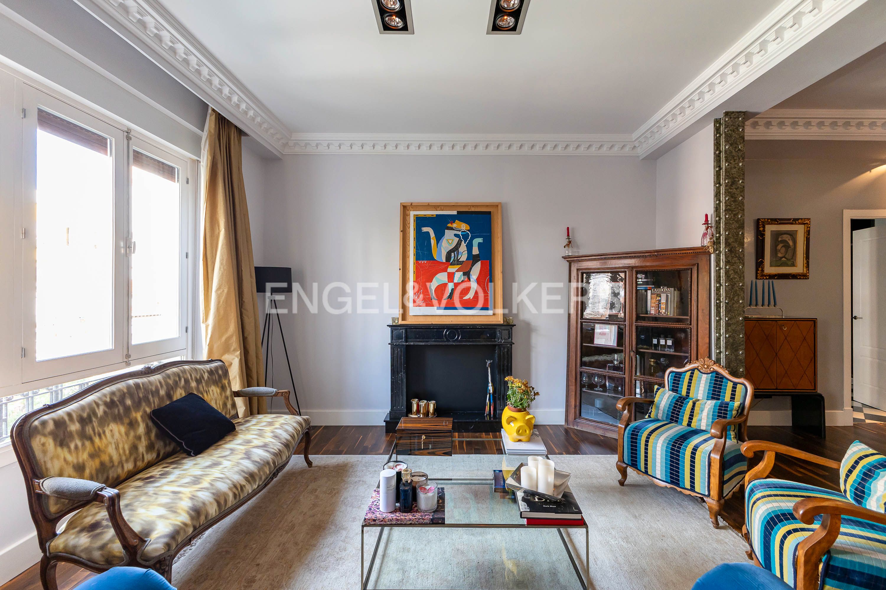 Sala d'estar de Apartament en venda en  Madrid Capital amb Aire condicionat, Calefacció i Parquet