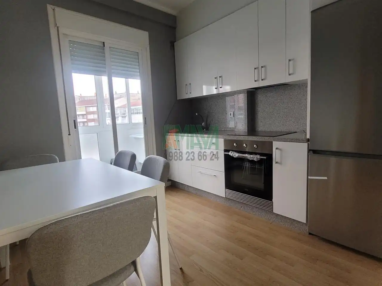 Küche von Wohnung zur Miete in Ourense Capital  mit Heizung und Balkon