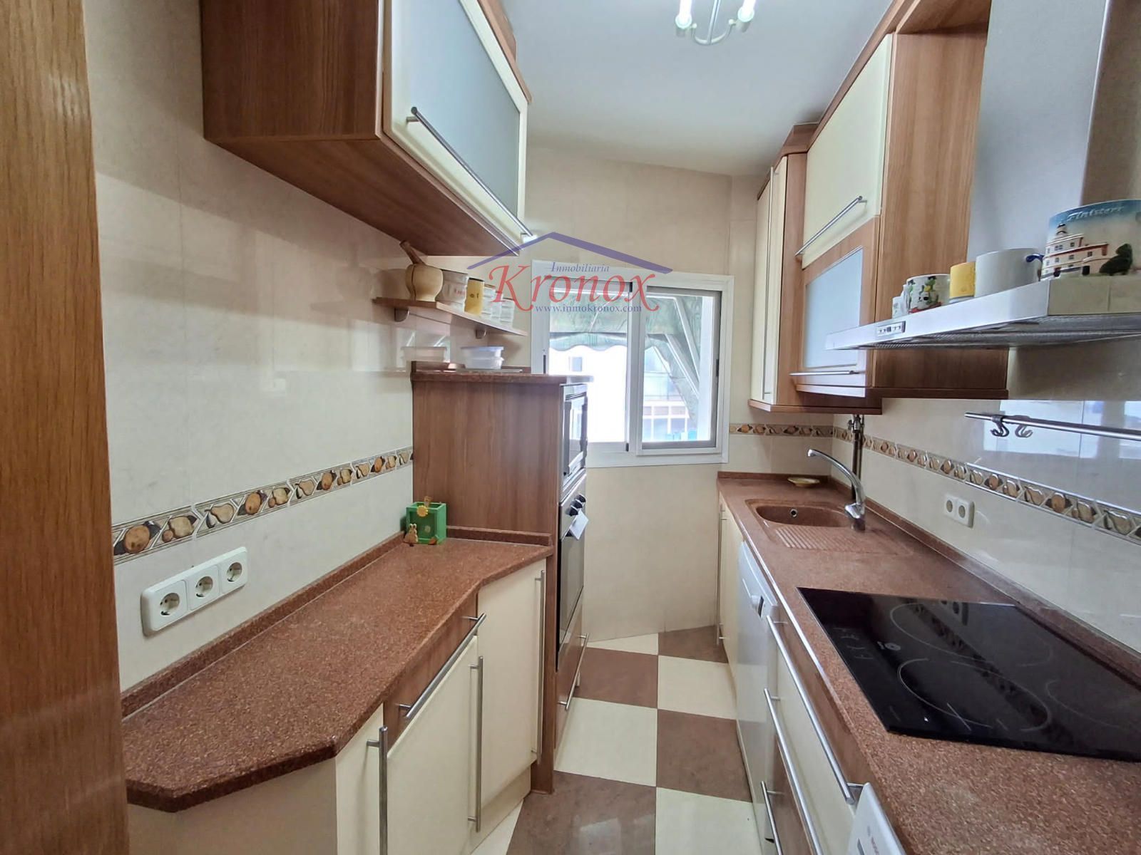 Kitchen of Flat for sale in  Madrid Capital  with Air Conditioner, Heating and Terrace