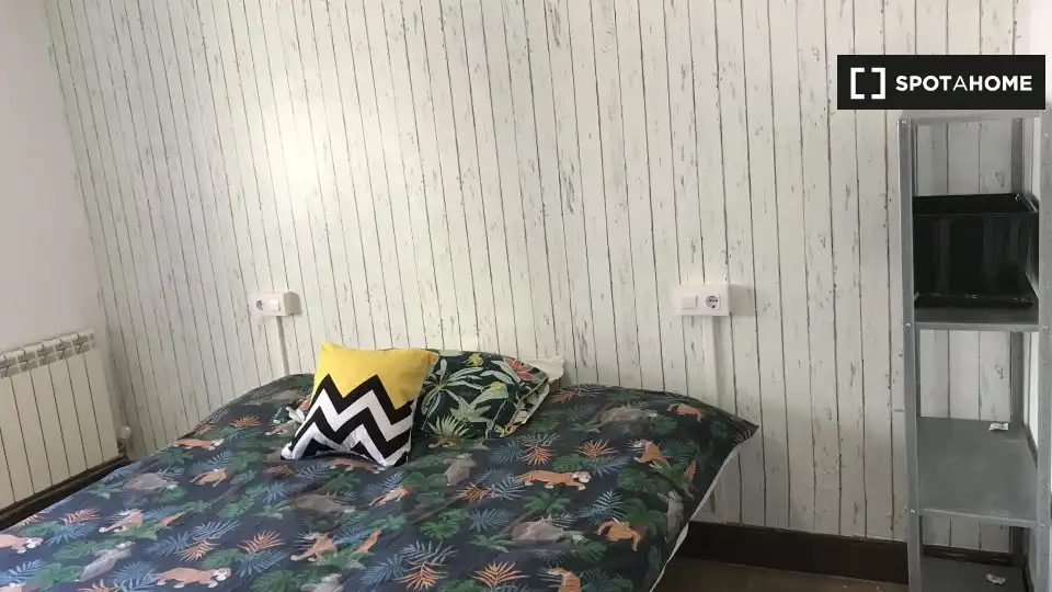 Room in Vigo , Pontevedra