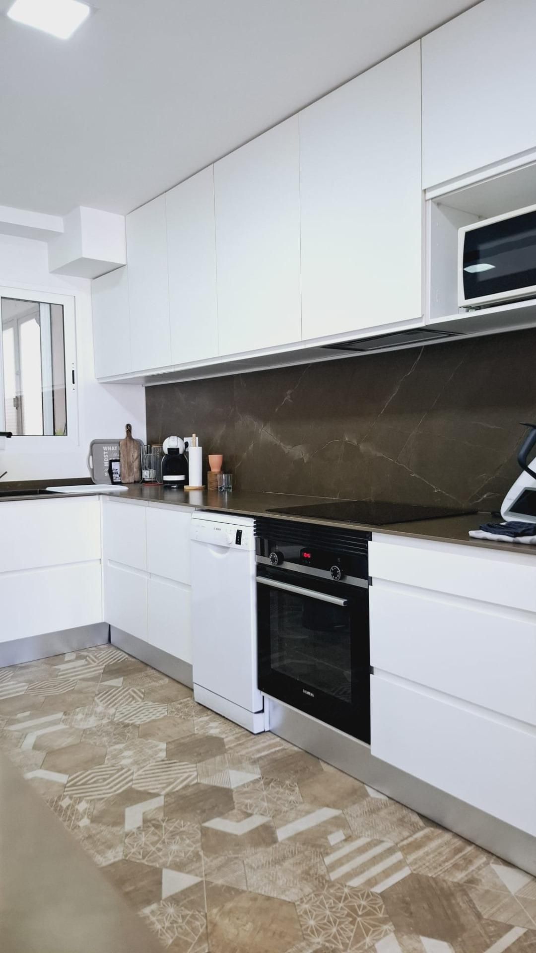 Cocina de Piso en venta en  Valencia Capital con Aire acondicionado, Terraza y Balcón