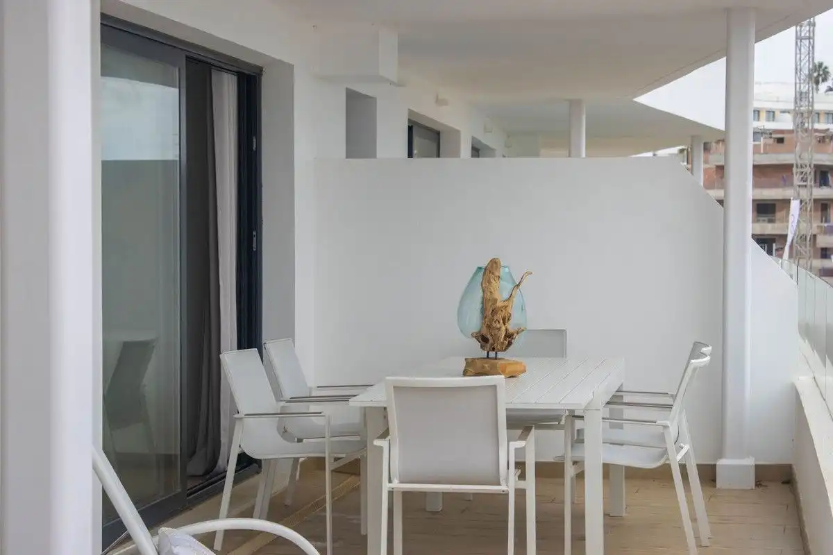 Terrassa de Apartament de lloguer en Estepona amb Aire condicionat, Calefacció i Terrassa