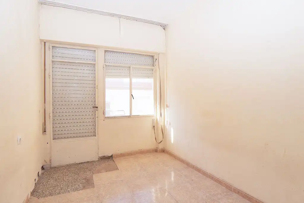 Piso en venta en C/ Almería, Casco Antiguo