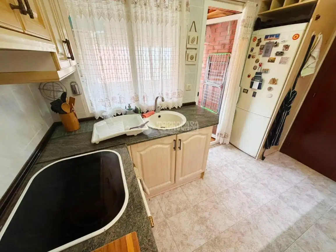 Flat for sale in Venta del Olivar