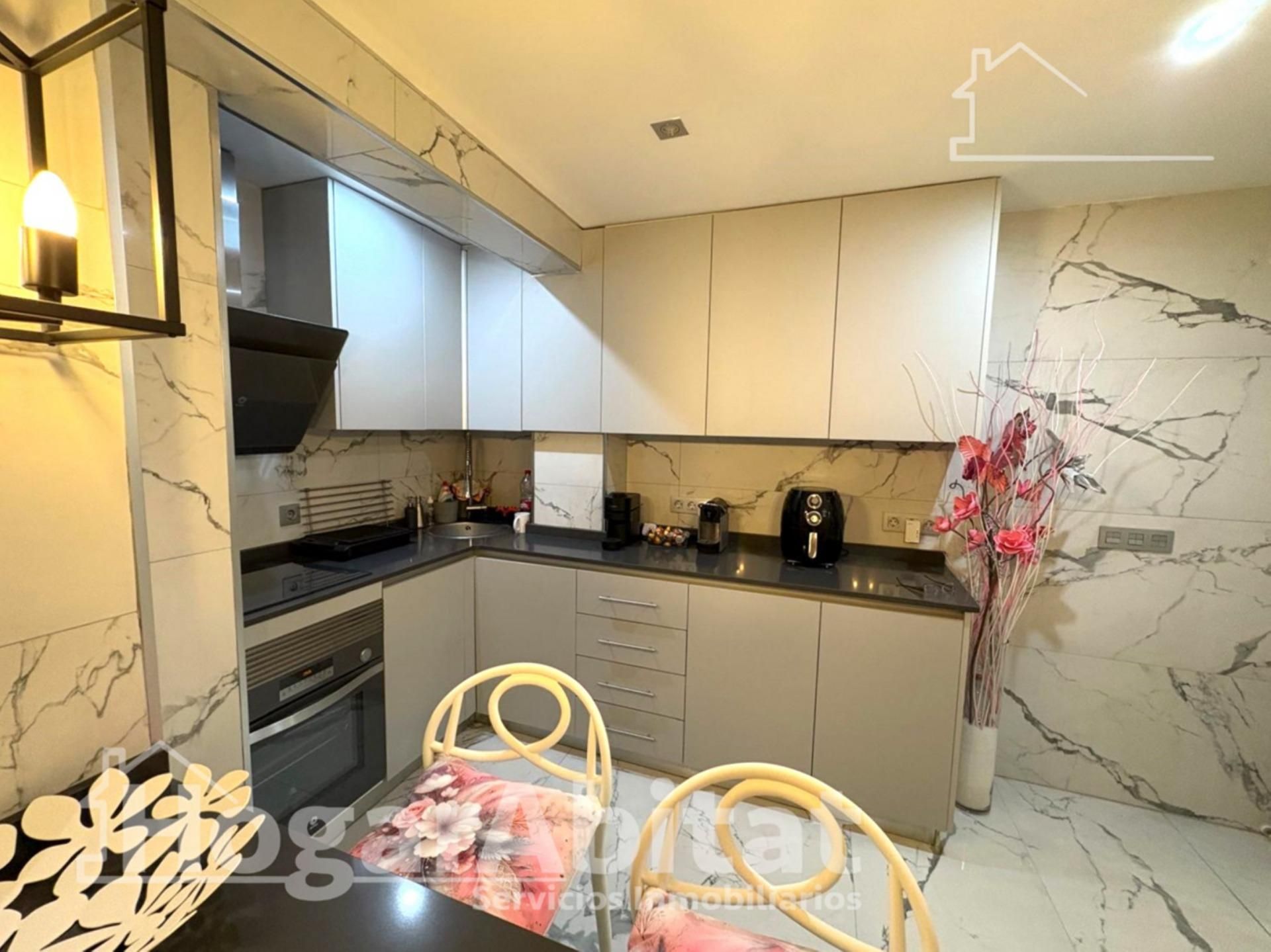 Cuina de Pis en venda en  Valencia Capital amb Aire condicionat, Calefacció i Terrassa