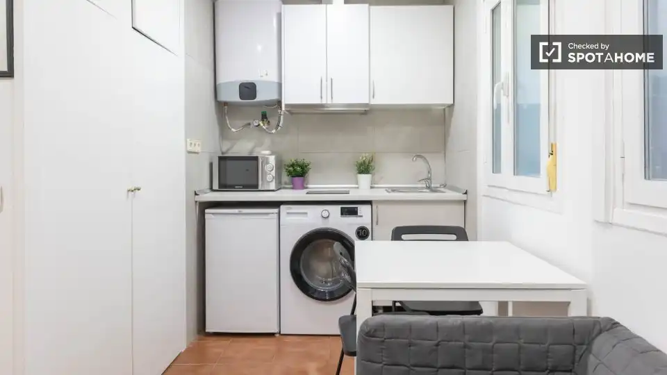 Kitchen of Study for share in Madrid  with Air Conditioner, Heating and Terrace