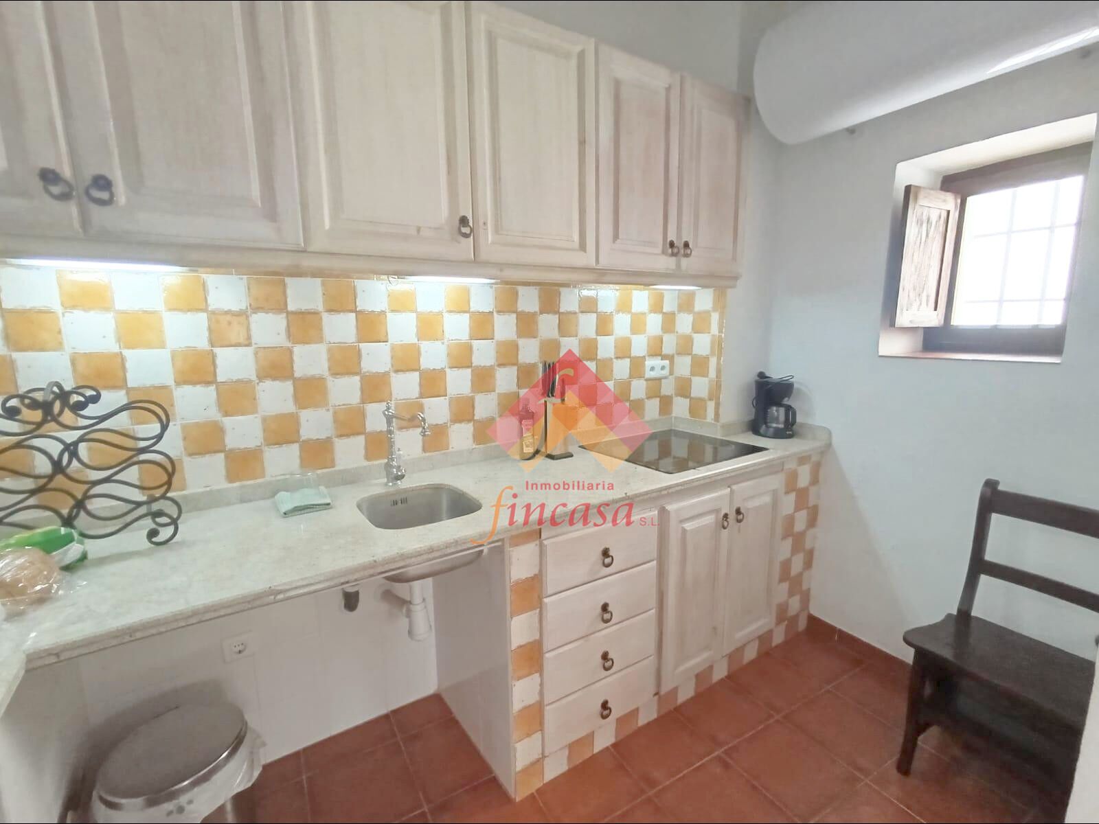 Cuina de Casa o xalet en venda en Ronda amb Calefacció, Terrassa i Piscina