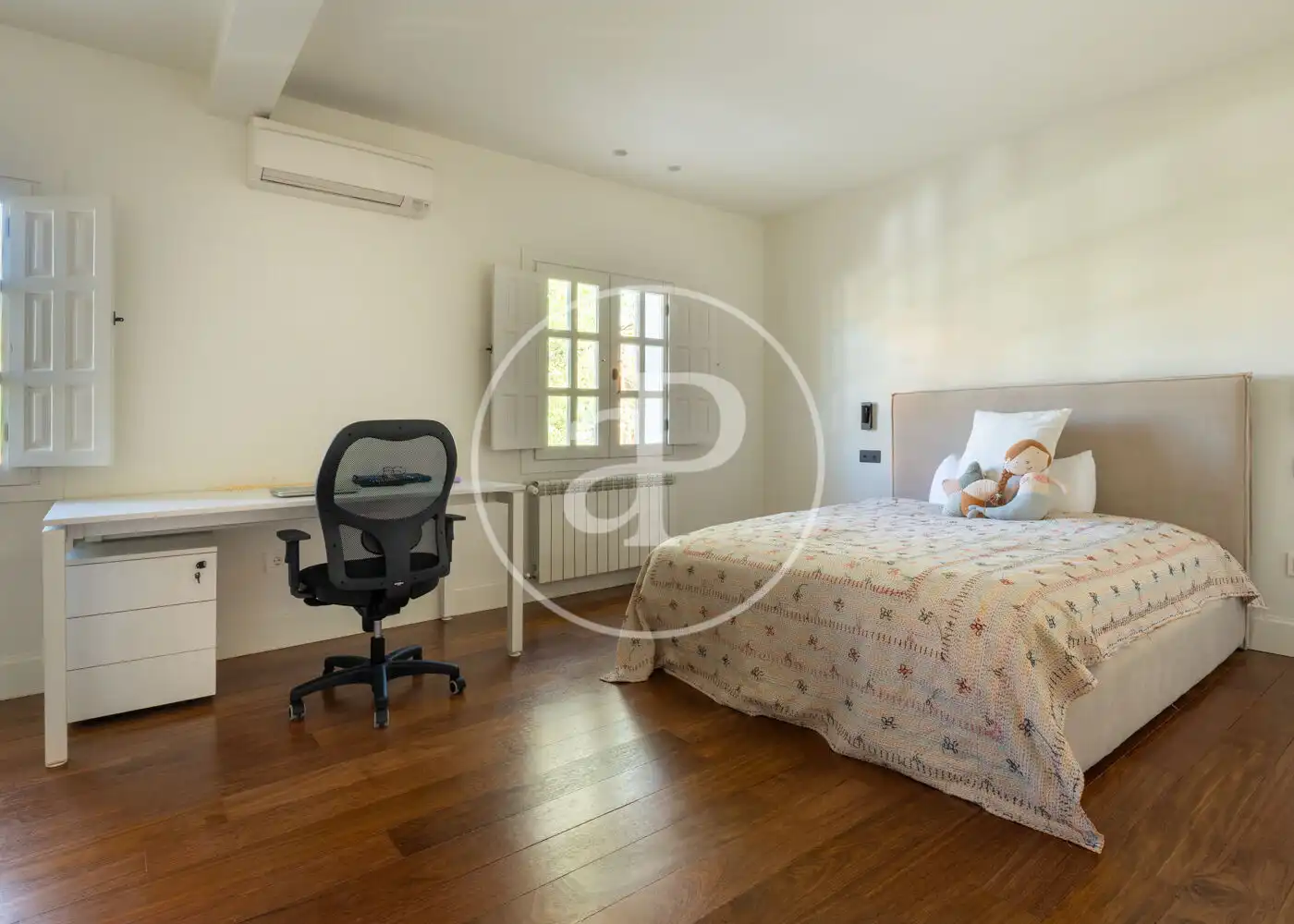 Habitación de Casa o chalet de alquiler en Madrid con Aire acondicionado, Calefacción y Jardín privado