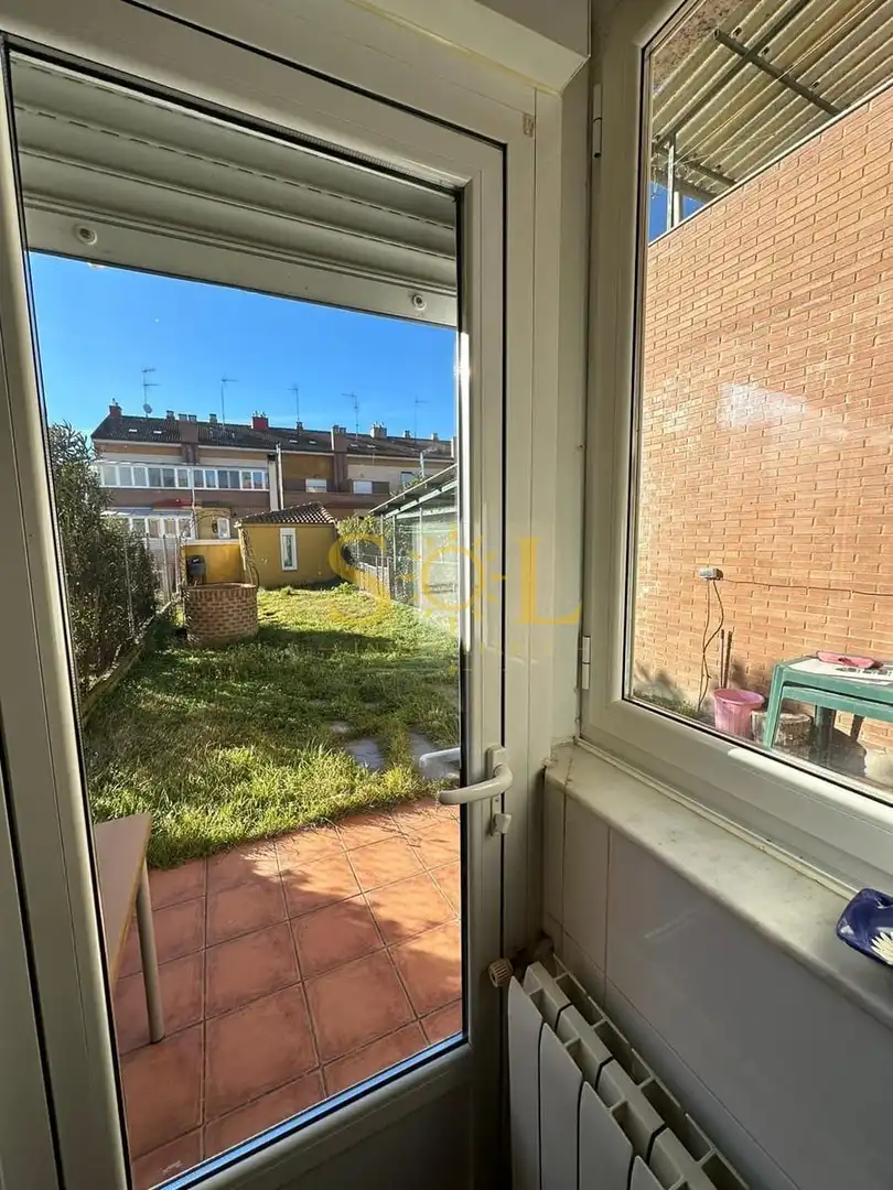 Jardín de Casa adosada en venta en Hospital de Órbigo con Calefacción, Jardín privado y Parquet