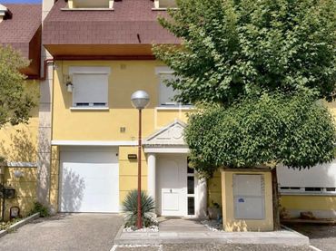 Villa con balcone in affitto a El Soto de la Moraleja