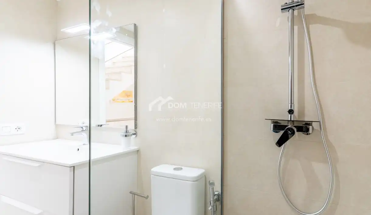 Baño de Casa o chalet en venta en Arona con Aire acondicionado, Terraza y Trastero