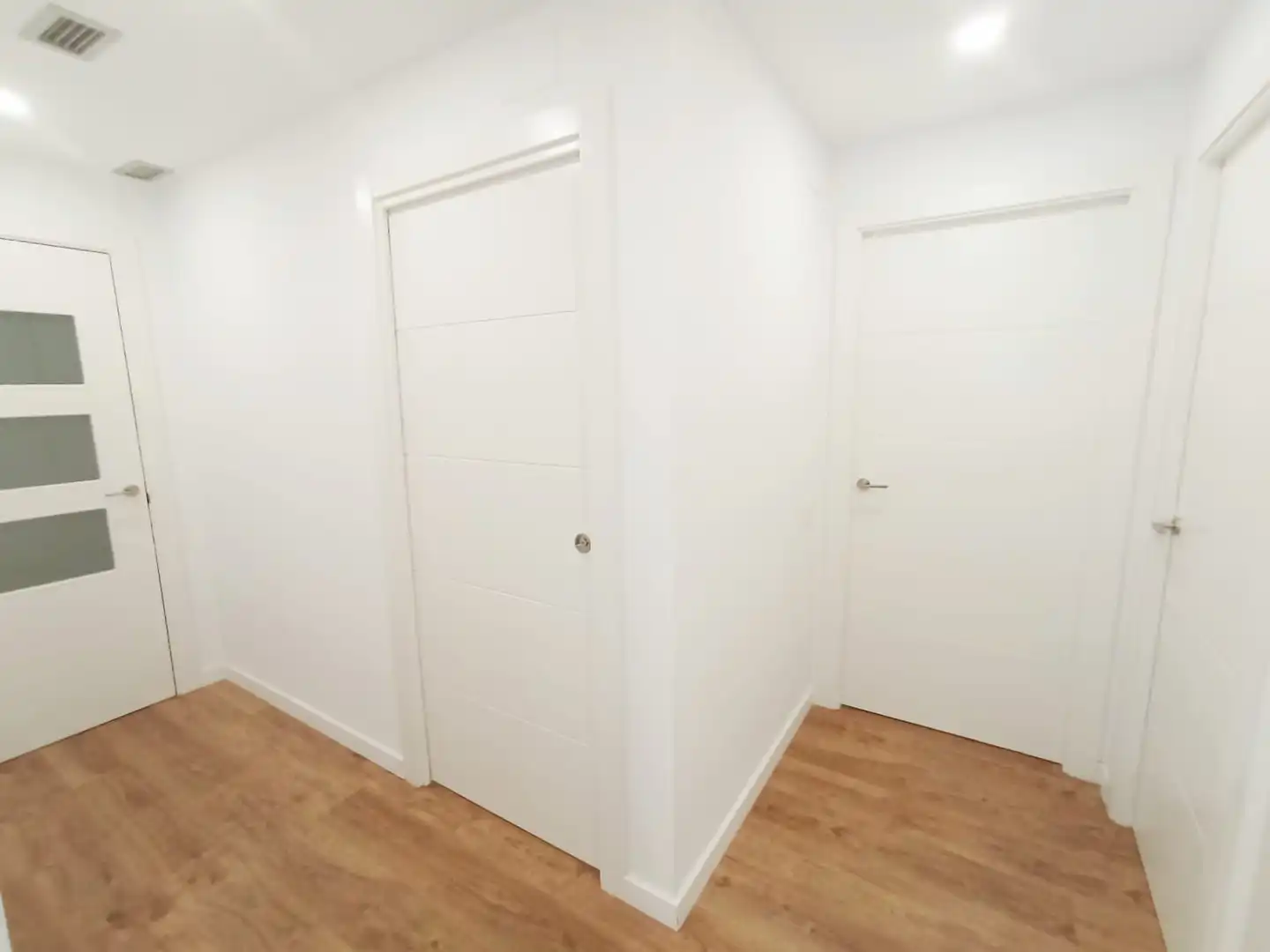 Flat for rent in Terrassa  with Air Conditioner and Heating