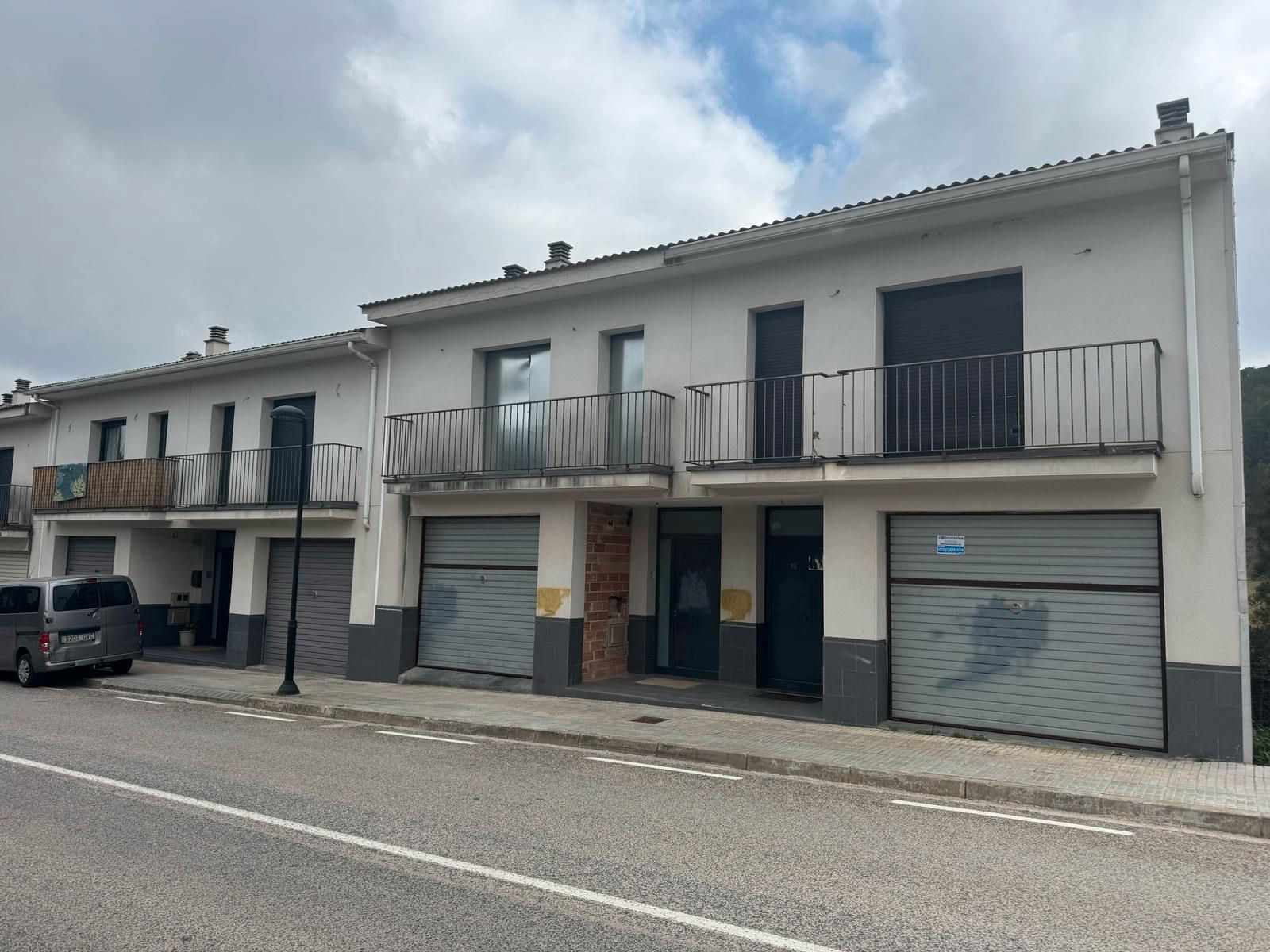 Vista exterior de Casa adosada en venta en Mediona con Jardín privado y Balcón