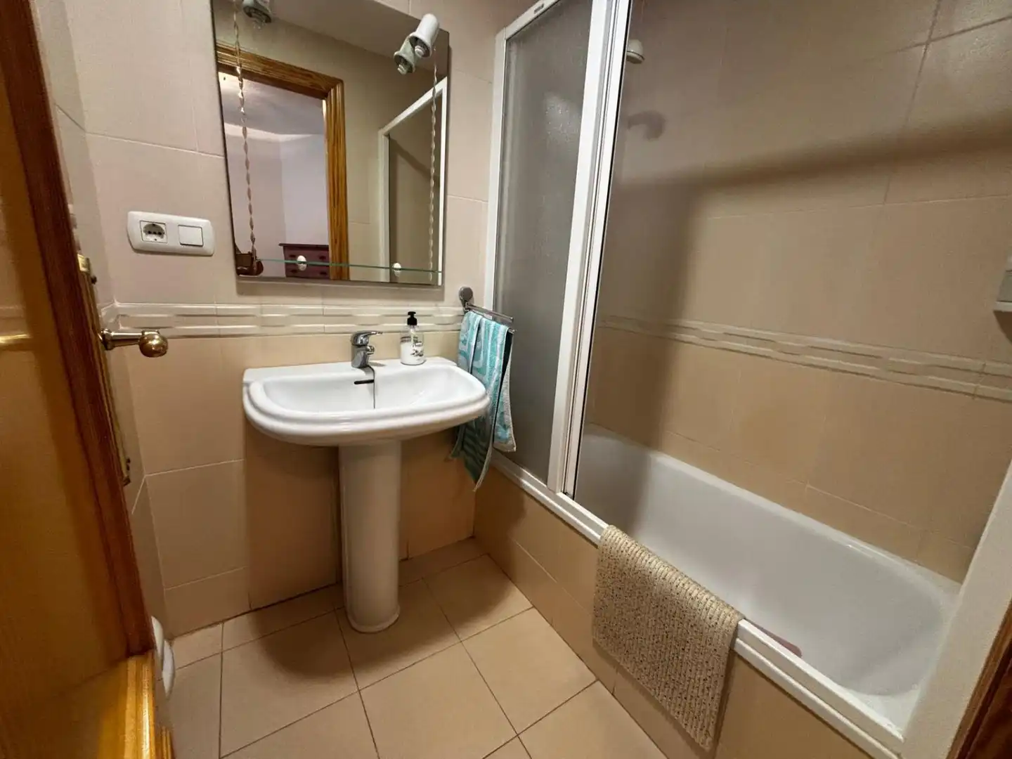 Bany de Apartament en venda en La Vall d'Uixó amb Terrassa, Moblat i Balcó