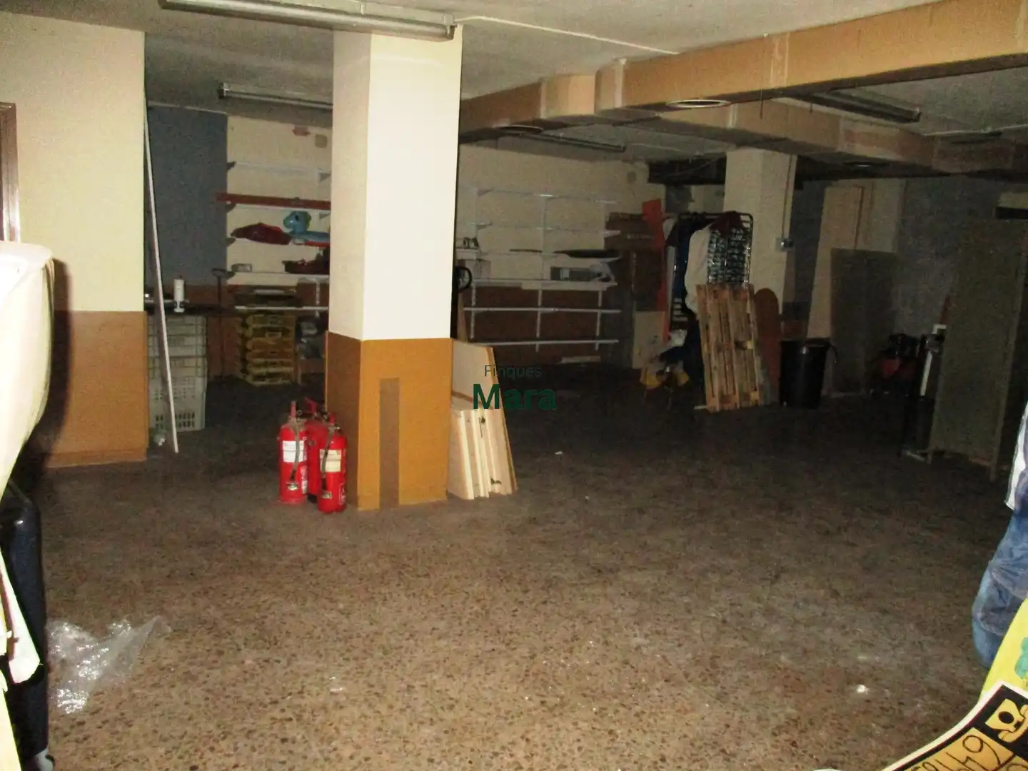 Local comercial en venda a Calle victoria de la, imagen 2