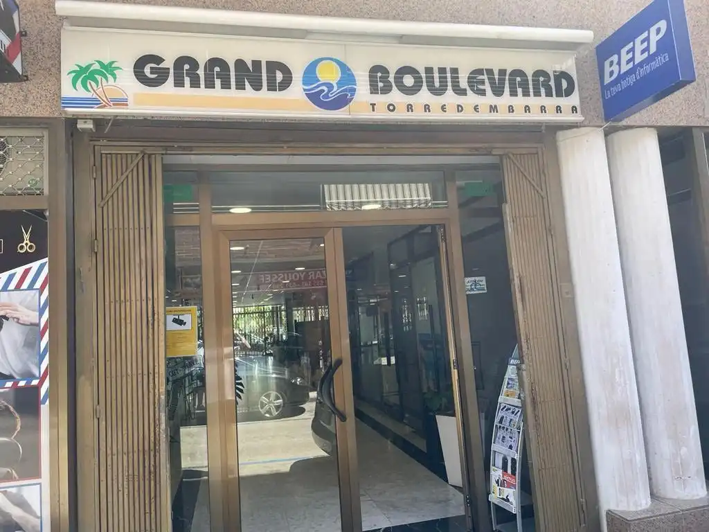 Local comercial en alquiler en Carrer de la Fàbrica, imagen 6