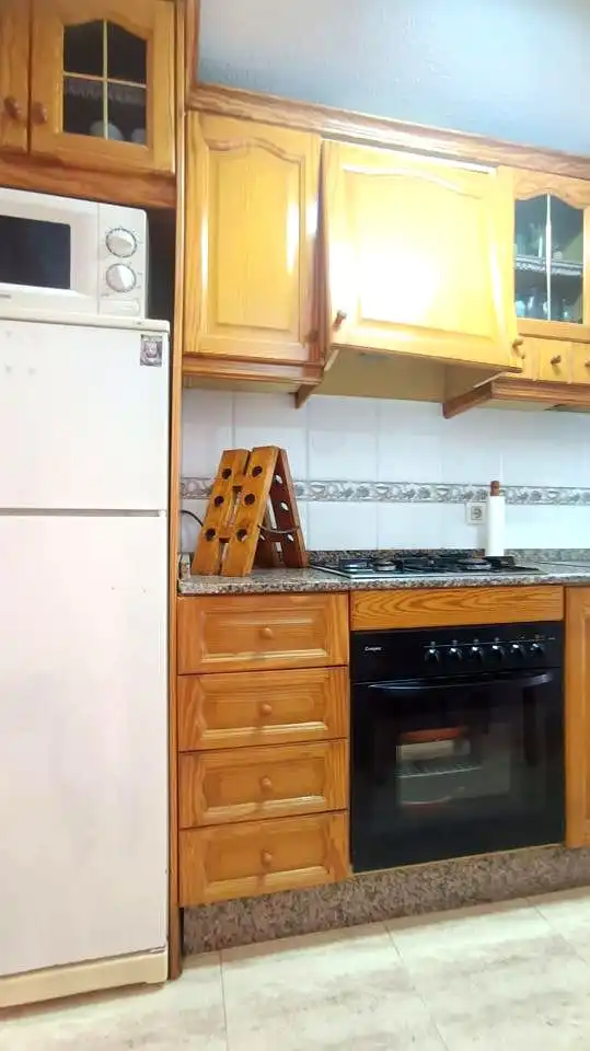 Cuina de Dúplex en venda en San Pedro del Pinatar amb Aire condicionat, Terrassa i Moblat