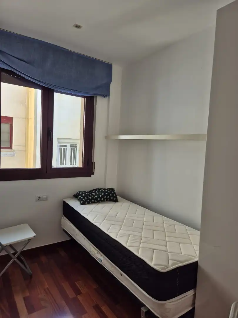 Bedroom of Flat for sale in Barcelona  with Heating, Parquet flooring and Furnished