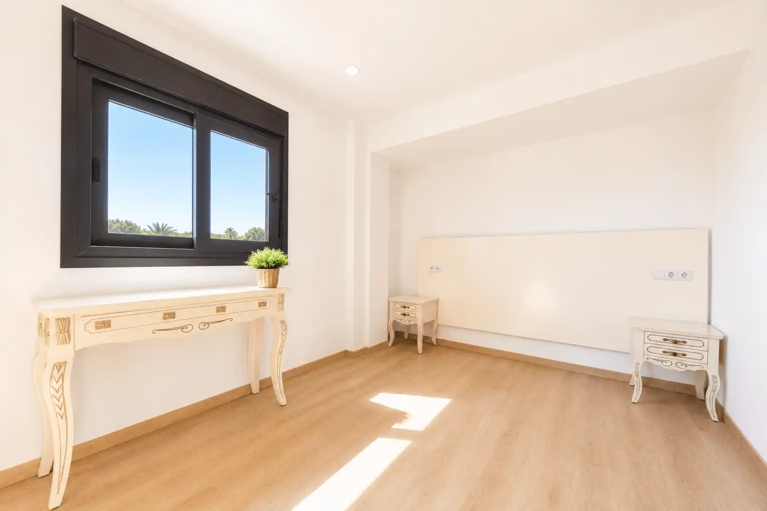 Bedroom of Apartments for rent in Manacor  with Air Conditioner and Balcony