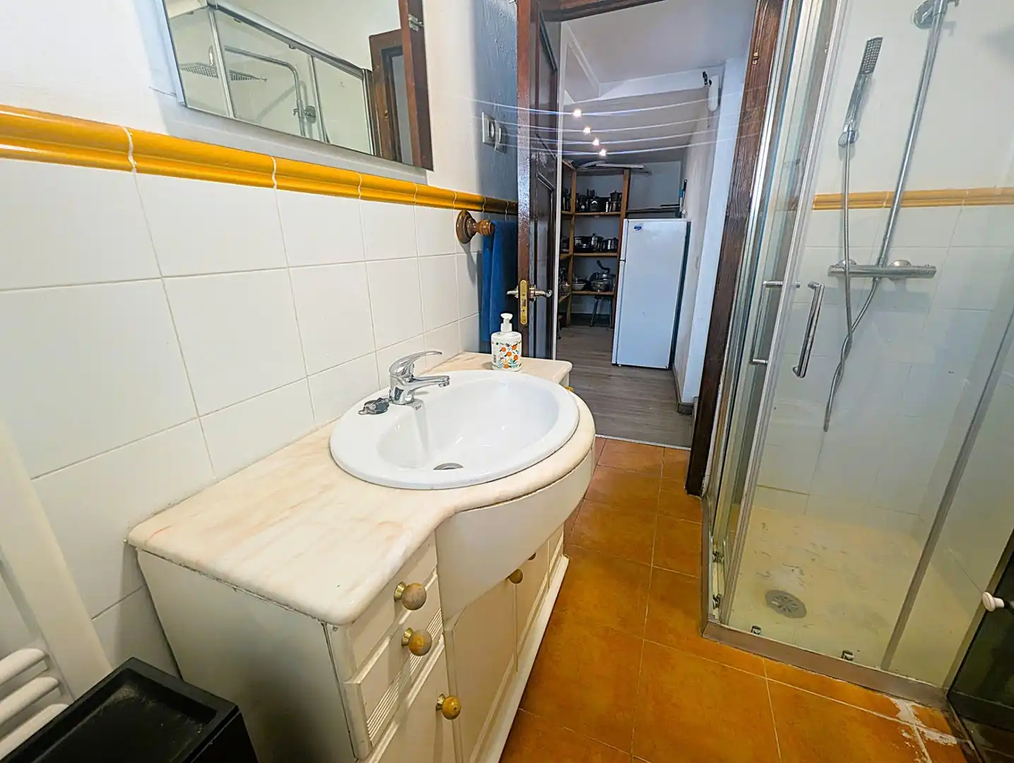 Bathroom of Houses for sale in Rubiá  with Heating, Private garden and Storage room