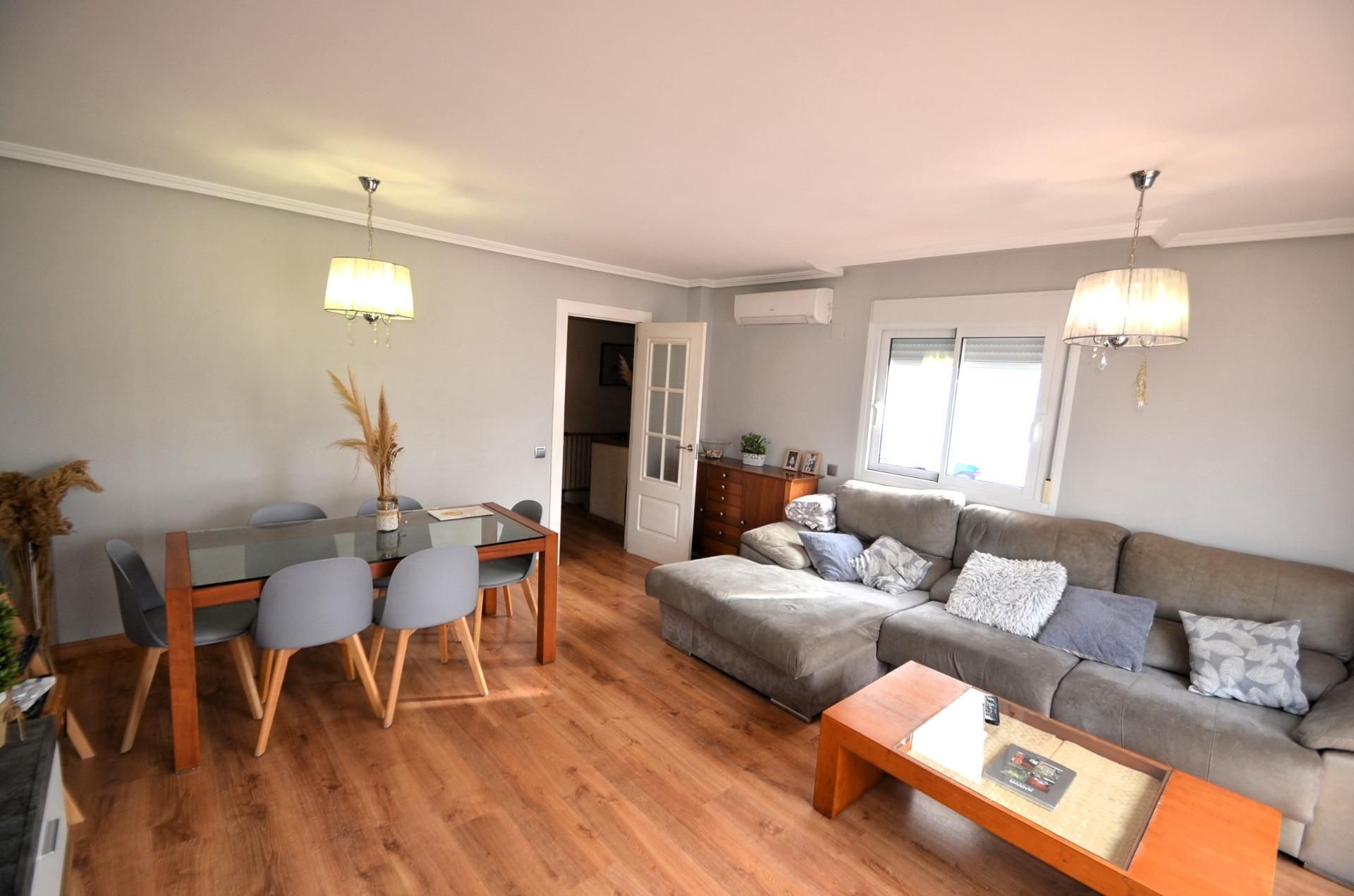 Sala de estar de Dúplex en venta en Benidorm con Aire acondicionado, Calefacción y Terraza