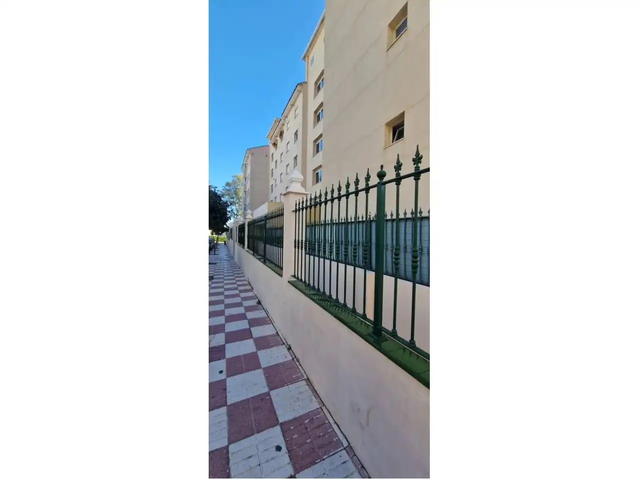 Vista exterior de Àtic en venda en Benalmádena amb Aire condicionat, Calefacció i Terrassa