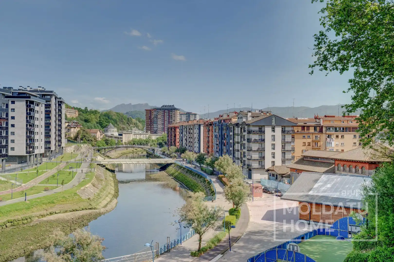 Vista exterior de Piso en venta en Errenteria con Calefacción y Terraza