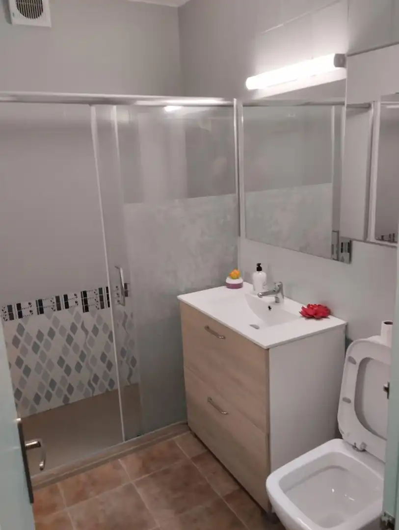Badezimmer von Wohnungen zum Verkauf in Águilas mit Klimaanlage, Heizung und Privatgarten