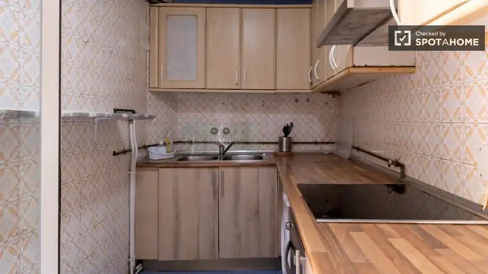 Kitchen of Flat for rent in Madrid  with Air Conditioner, Heating and Furnished