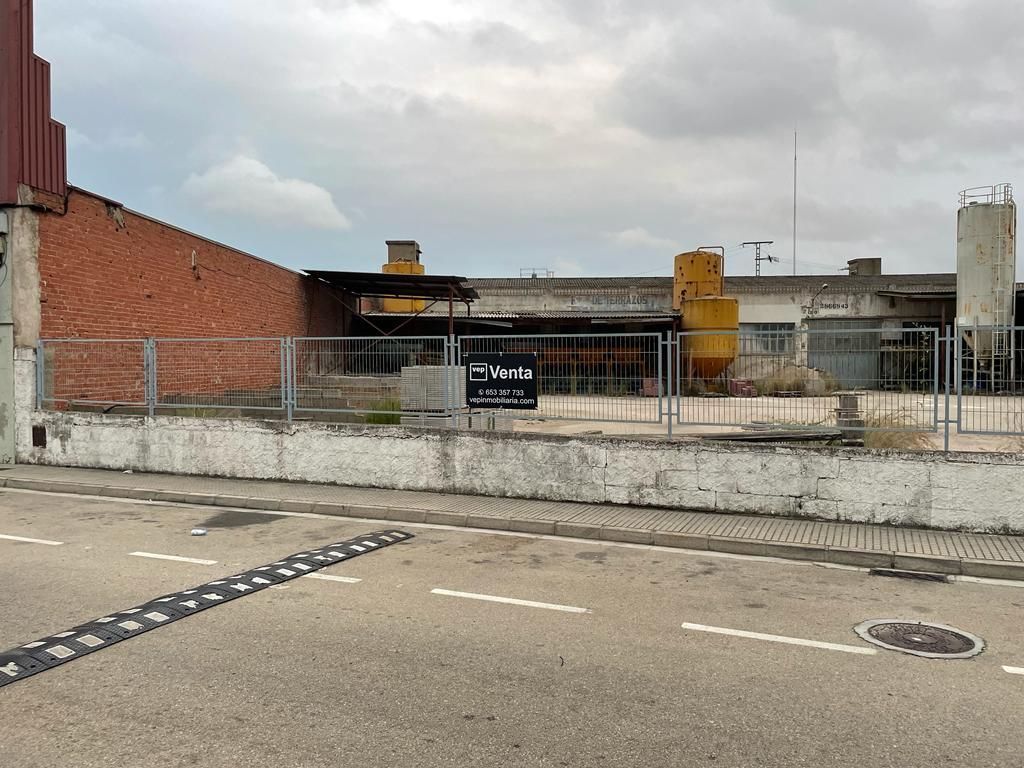 Nau industrial en venda a Travessera d´Albaida, Real de Gandia