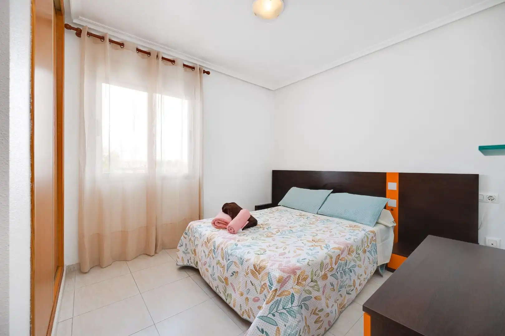 Habitación de Piso en venta en Orihuela con Aire acondicionado, Amueblado y Piscina comunitaria