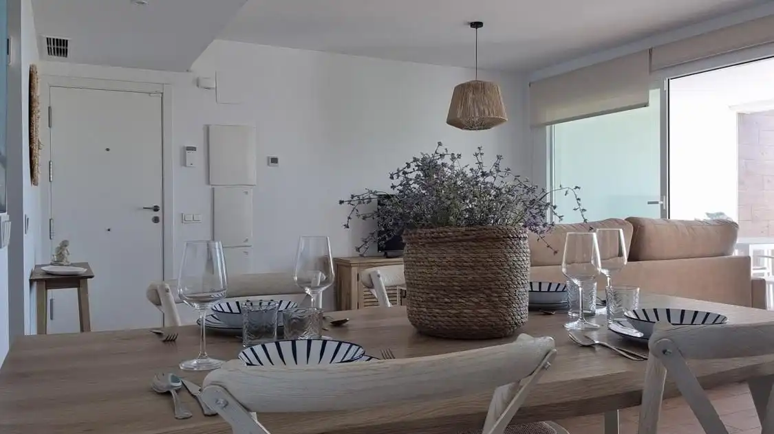 Menjador de Apartament de lloguer en Torrox amb Aire condicionat, Calefacció i Jardí privat