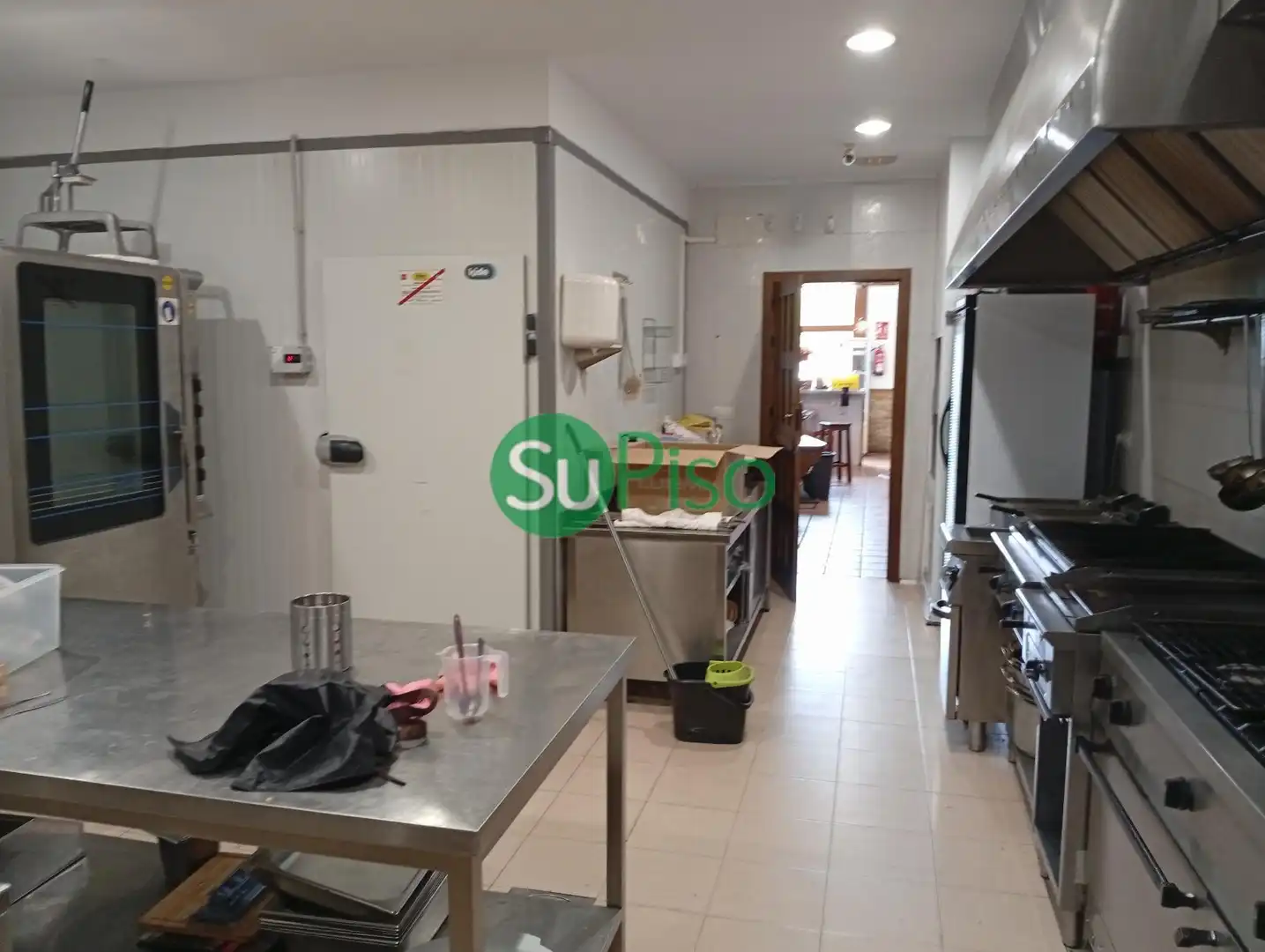 Local en venda a Avenida de los Metales, 40, Estación - Cruz Roja