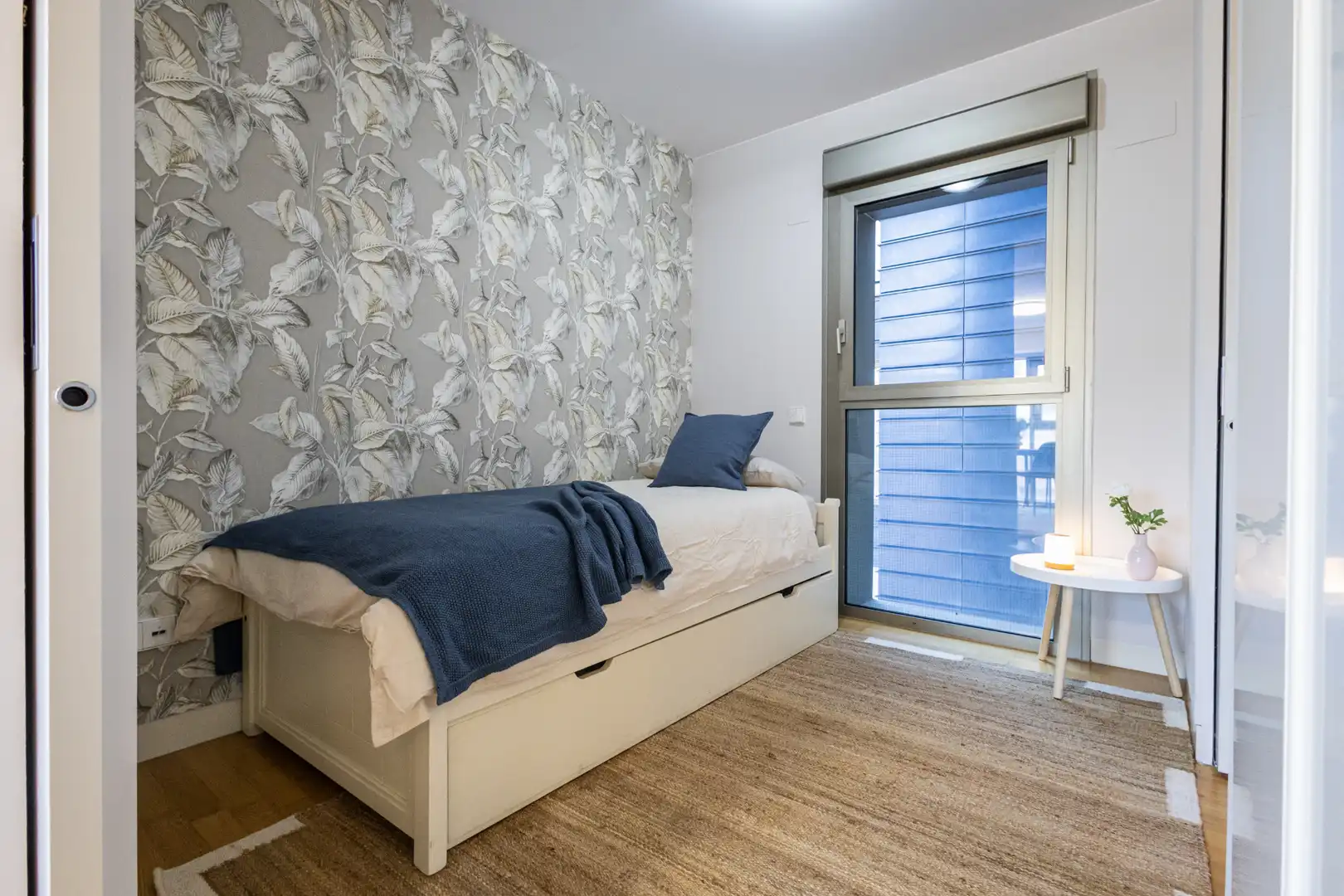 Bedroom of Flat for rent in Zaragoza  with Air Conditioner, Heating and Furnished