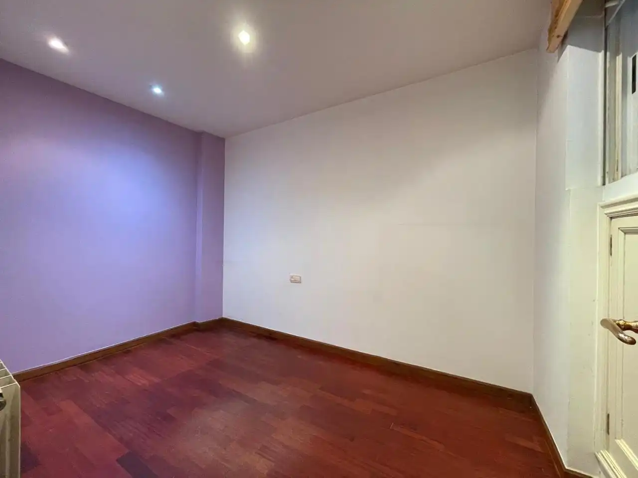 Piso en venta en A Coruña Capital  con Calefacción, Parquet y Trastero