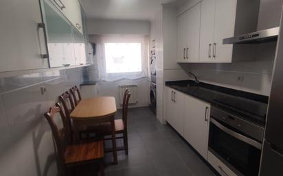 Kitchen of Flat for sale in Ourense Capital   with Heating, Furnished and Washing machine