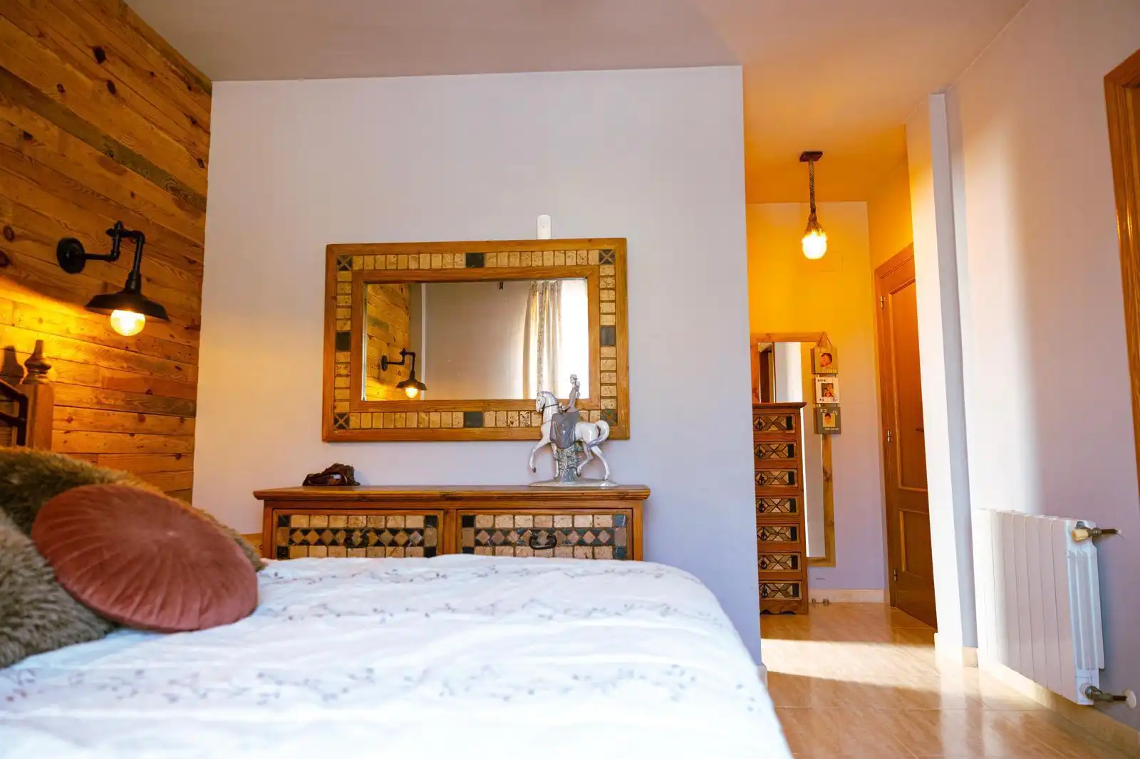 Habitación de Casa o chalet en venta en La Pobla de Vallbona con Aire acondicionado, Calefacción y Terraza