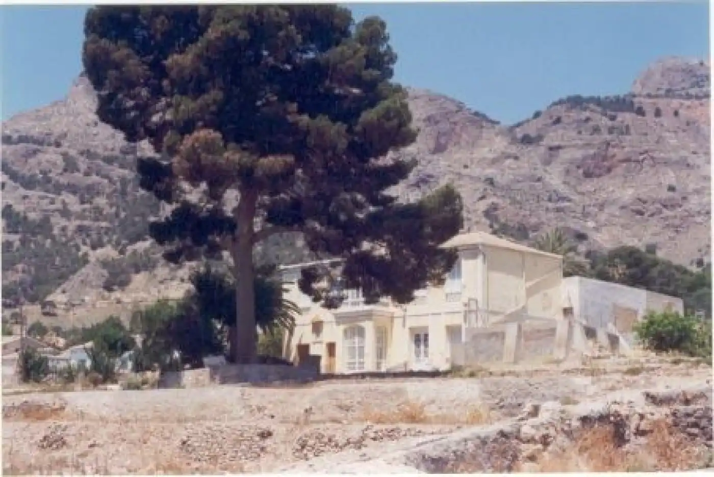 Casa rústica amb terrassa en venda a Montepinar - La Aparecida - Raiguero