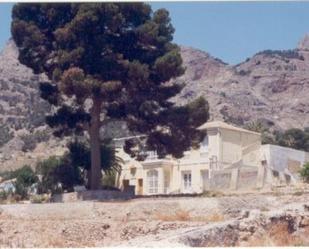 Vista exterior de Finca rústica en venda en Orihuela amb Jardí privat, Terrassa i Traster