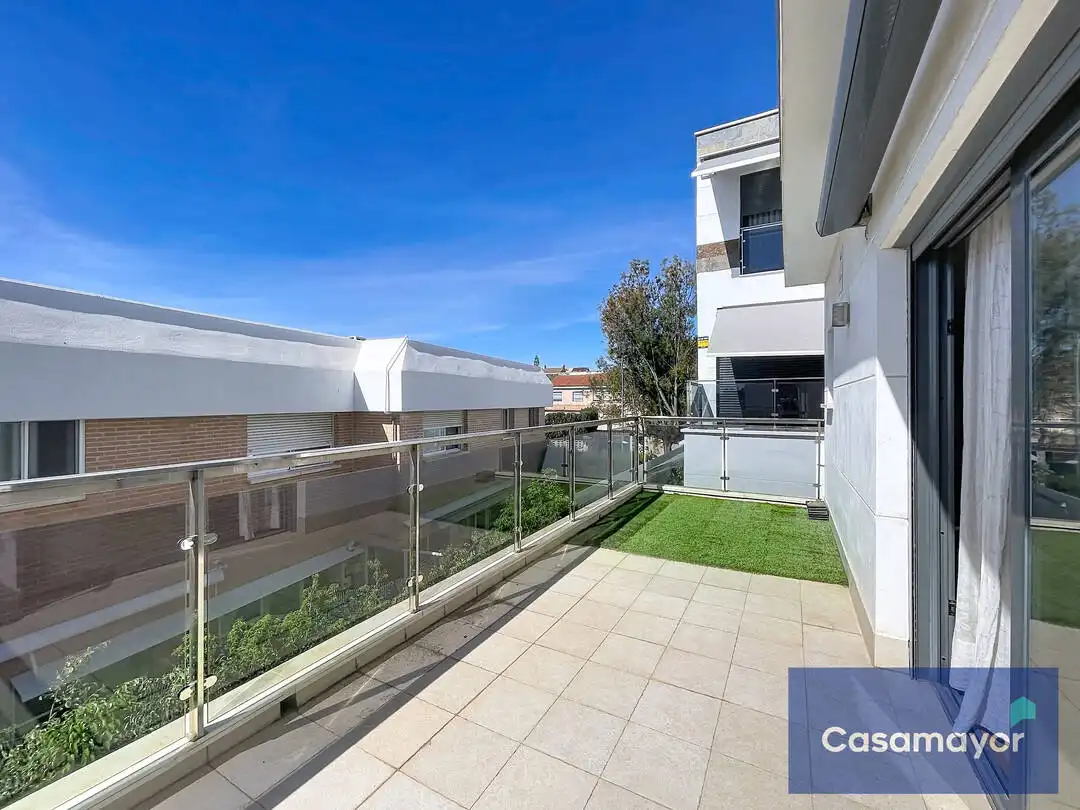 Terrassa de Casa o xalet en venda en Alicante / Alacant amb Aire condicionat, Calefacció i Jardí privat