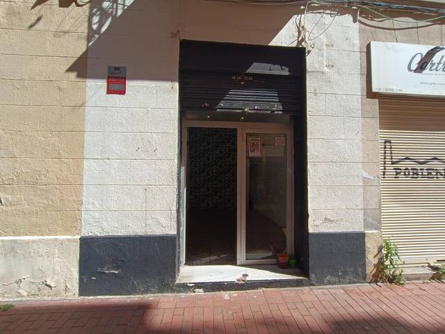 Local comercial en Alquiler en El Poblenou