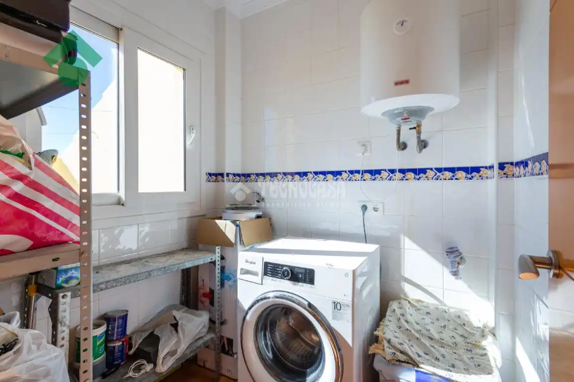 Cuina de Casa adosada en venda en Vélez-Málaga amb Terrassa i Balcó