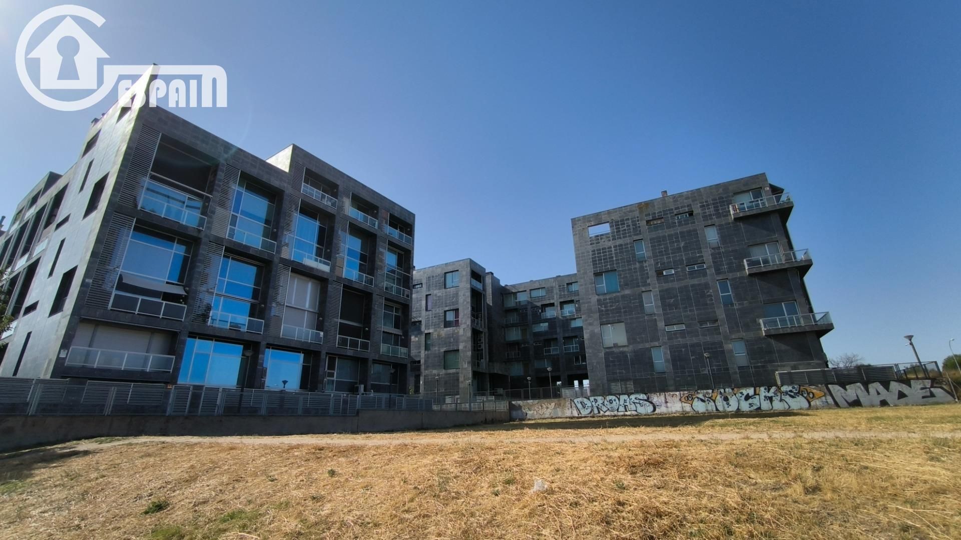 Exterior view of Loft for sale in  Madrid Capital  with Air Conditioner and Terrace