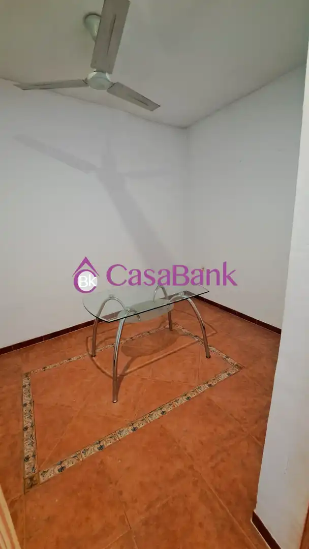 Pis en venda a Sta. Marina - San Andrés - San Pablo - San Lorenzo