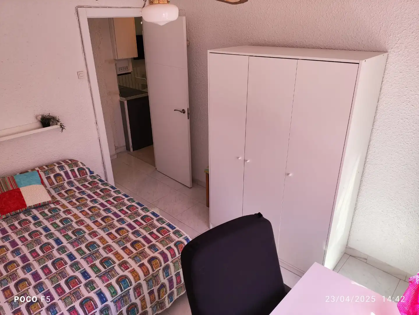 Bedroom of Flat for rent in Zaragoza  with Heating, Parquet flooring and Furnished
