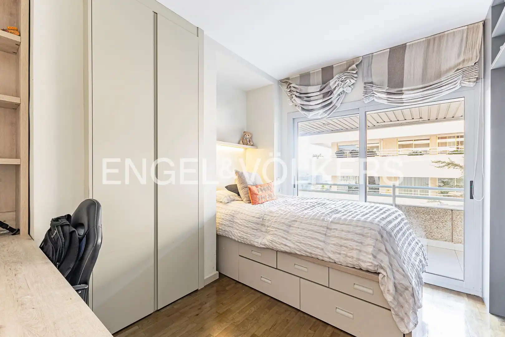Habitación de Piso en venta en Barcelona con Aire acondicionado, Calefacción y Jardín privado