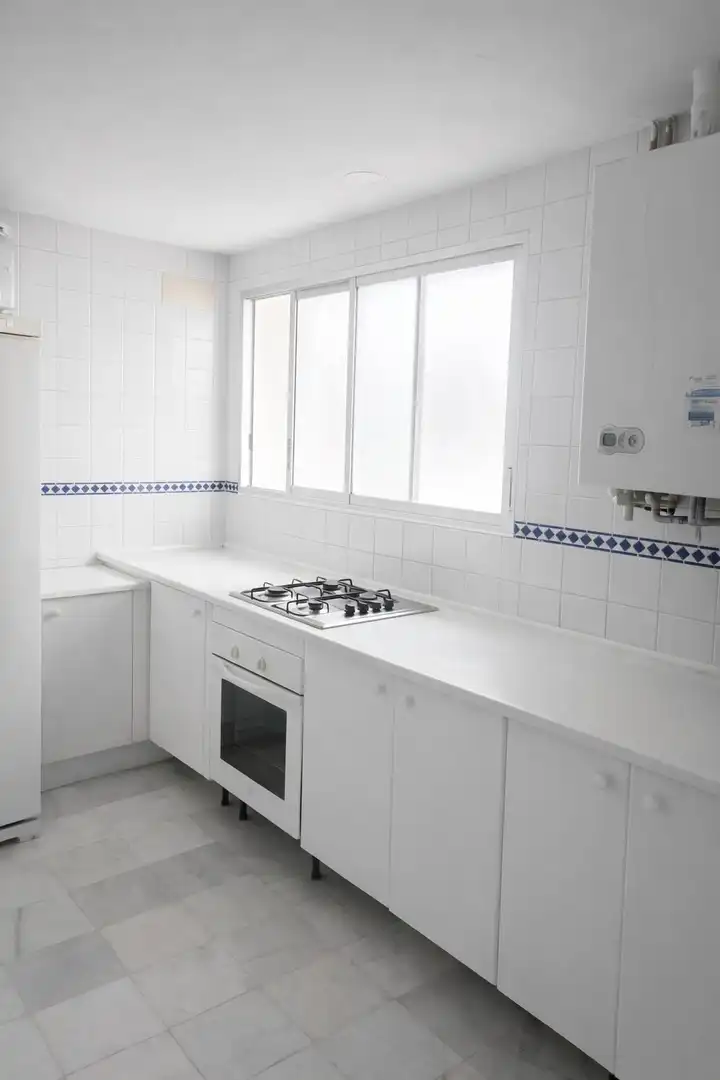 Cocina de Piso de alquiler en Sevilla con Aire acondicionado, Terraza y Trastero