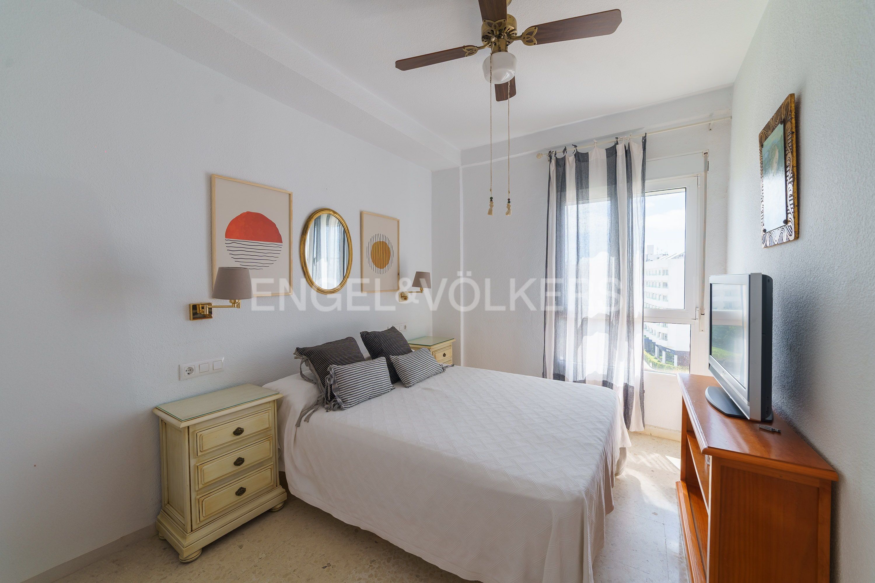 Dormitori de Apartament de lloguer en El Puerto de Santa María amb Aire condicionat, Calefacció i Jardí privat