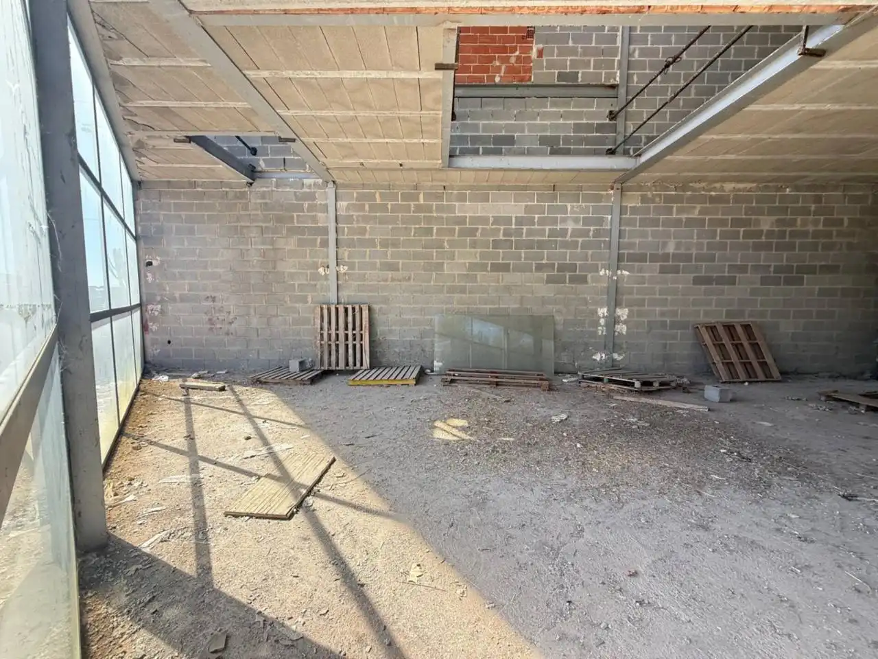 Industrial building for sale in Calle Holanda, imagen 11