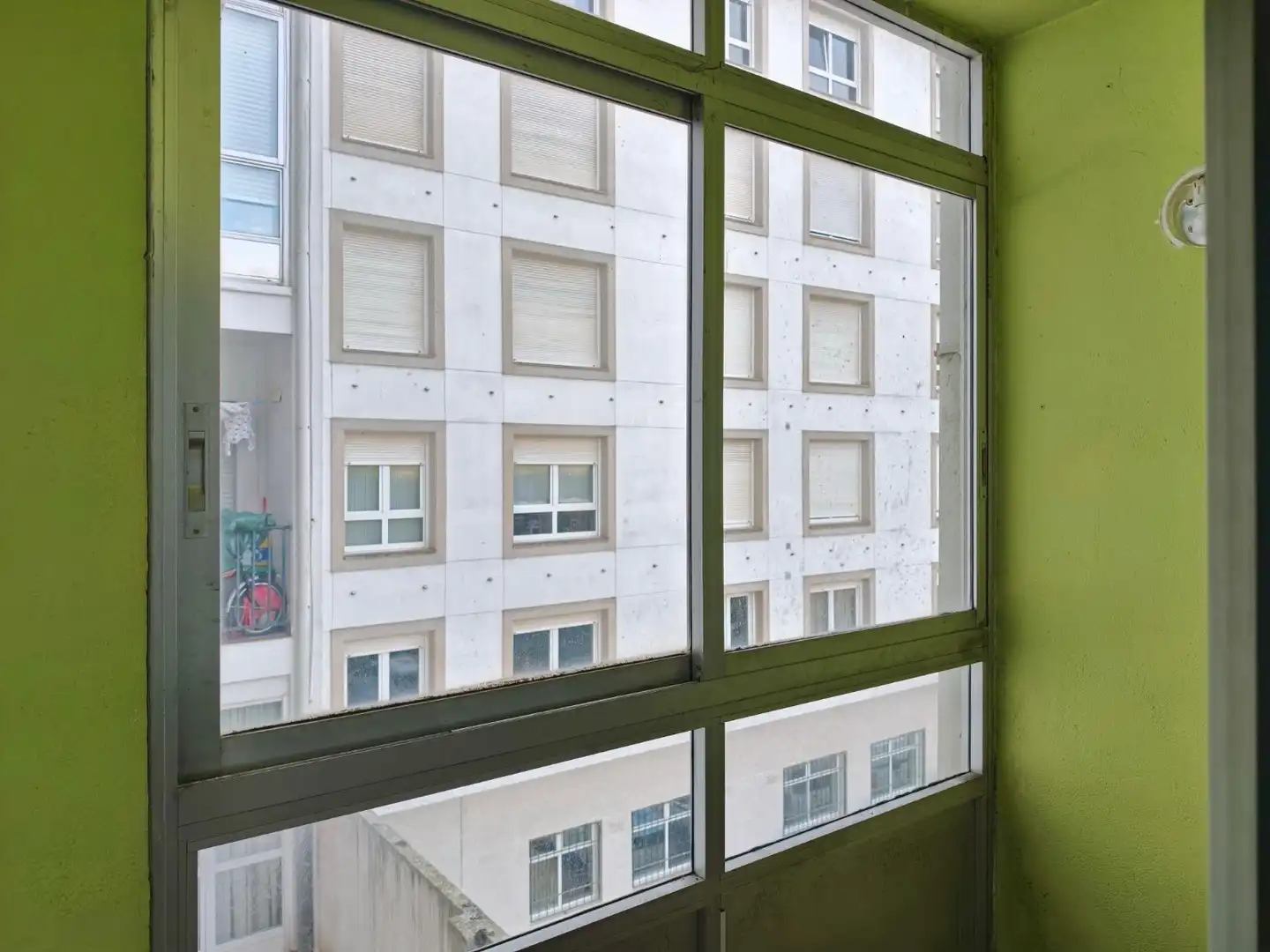 Außenansicht von Wohnung zum Verkauf in Pontevedra Capital  mit Privatgarten